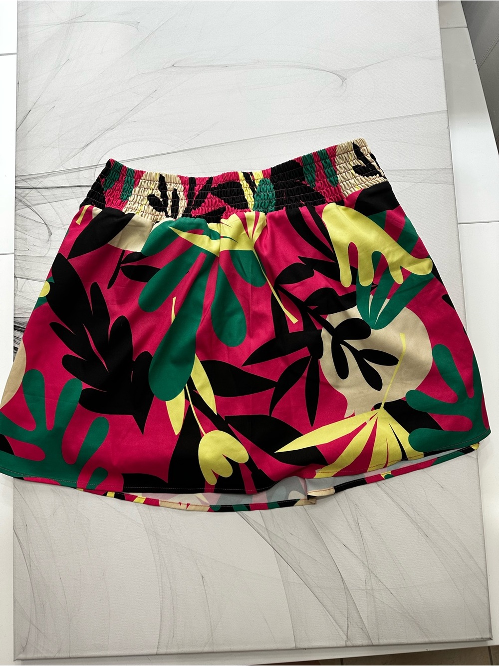 NWOT G by Giuliana Court to Resort Mixed Media Skort Tropical Print Pink L